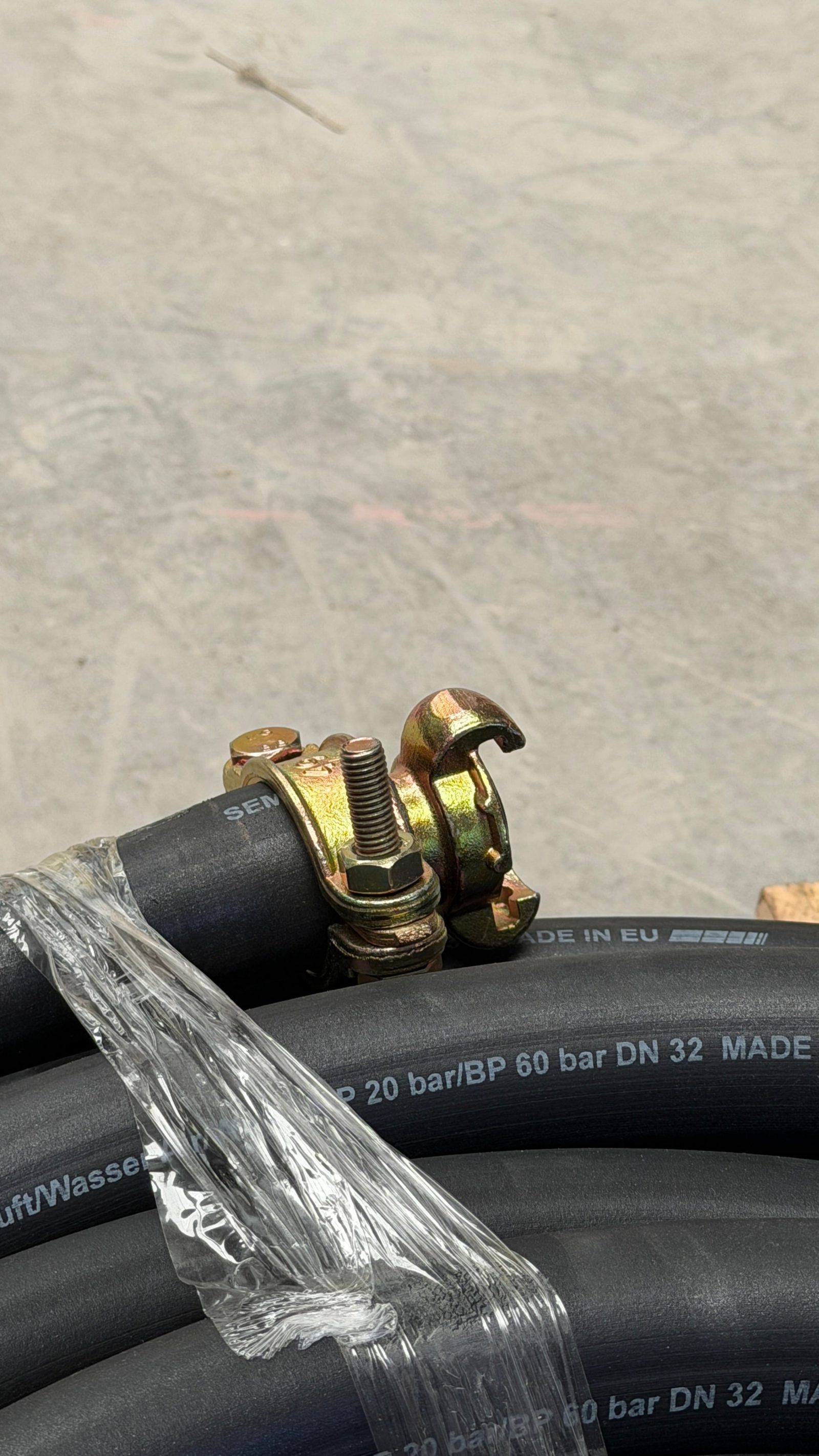 Manguera de aire comprimido con racor tipo bombero 39 mm — foto 2